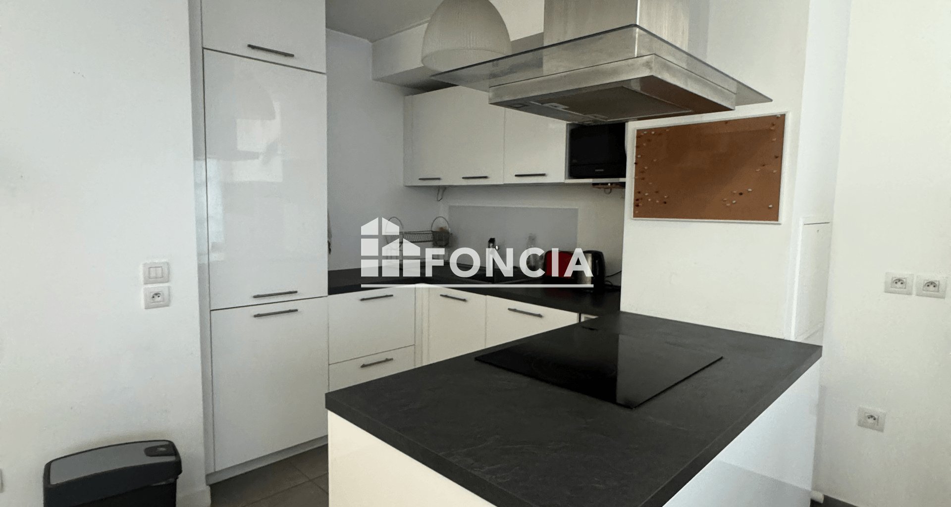 Appartement à louer, 65m², Puteaux