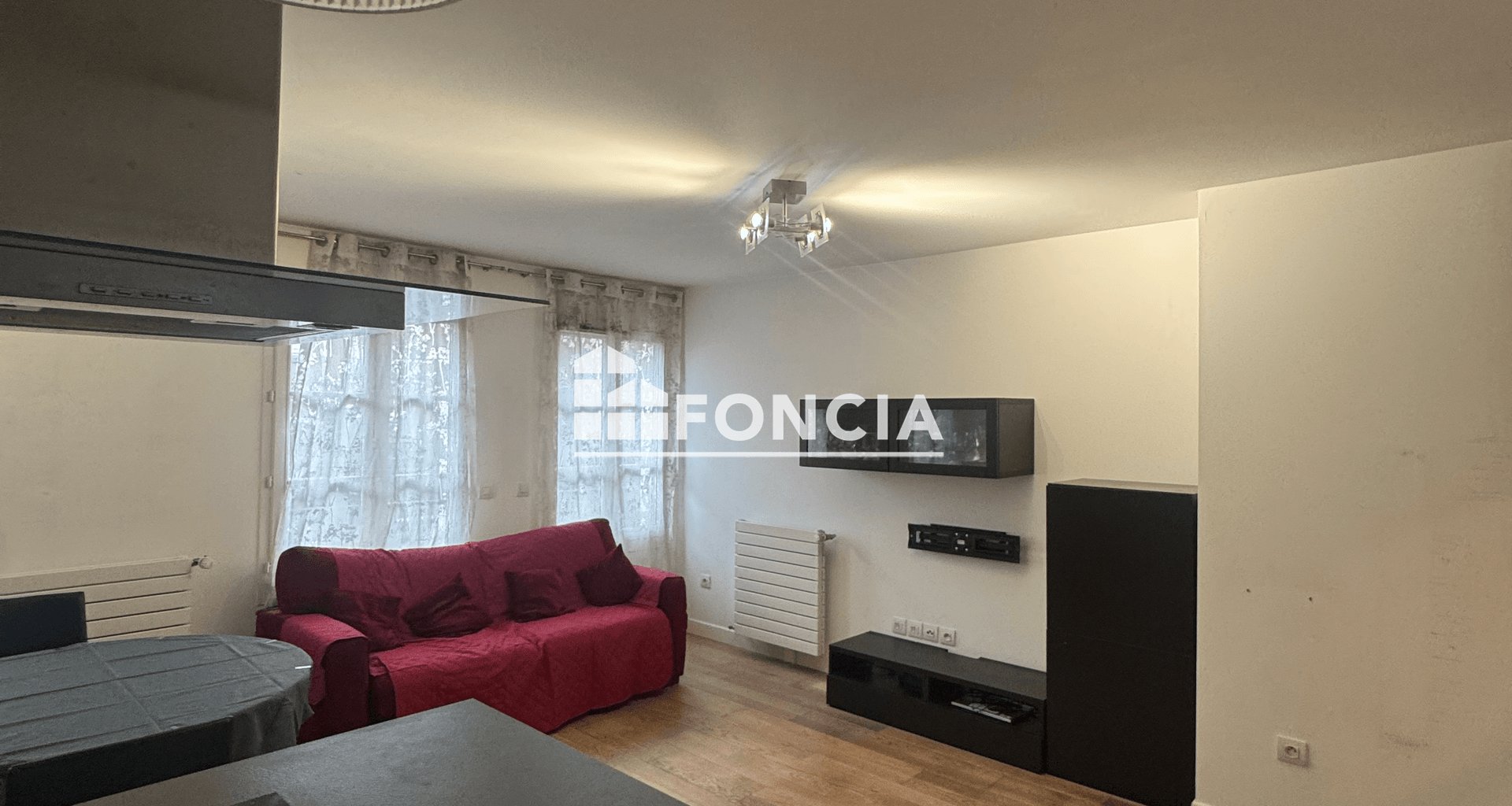 Appartement à louer, 65m², Puteaux