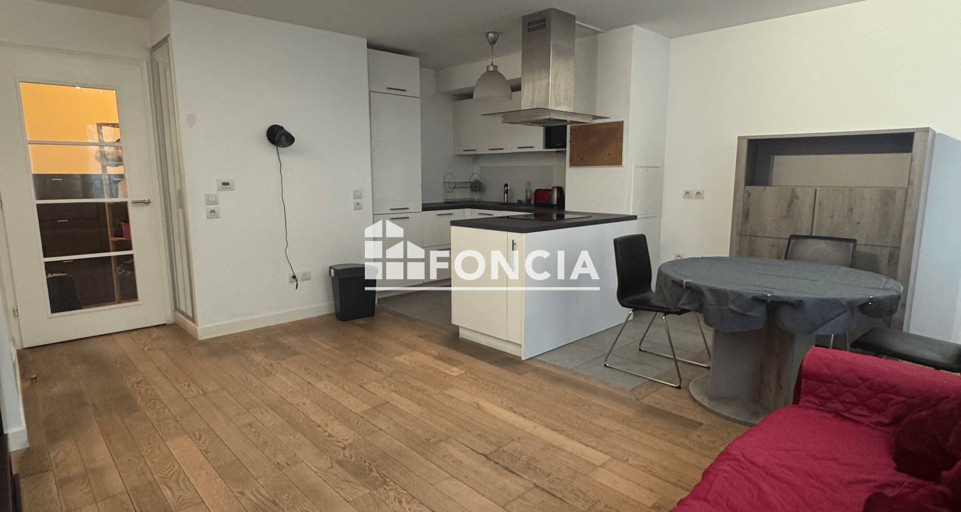 Appartement à louer, 65m², Puteaux