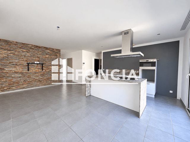 Maison à louer, 74m², Pia