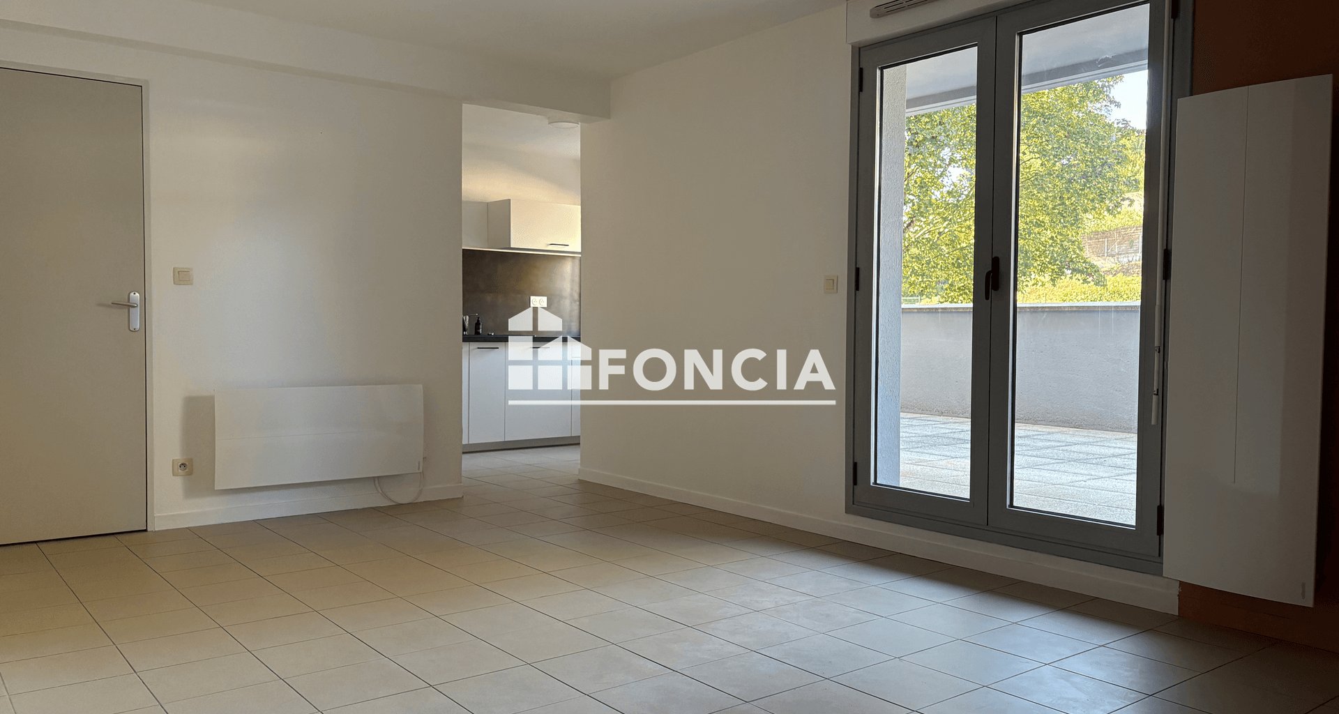 Appartement à louer, 2m², Oloron-Sainte-Marie