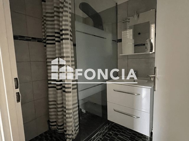 Appartement à louer, 75m², Croix