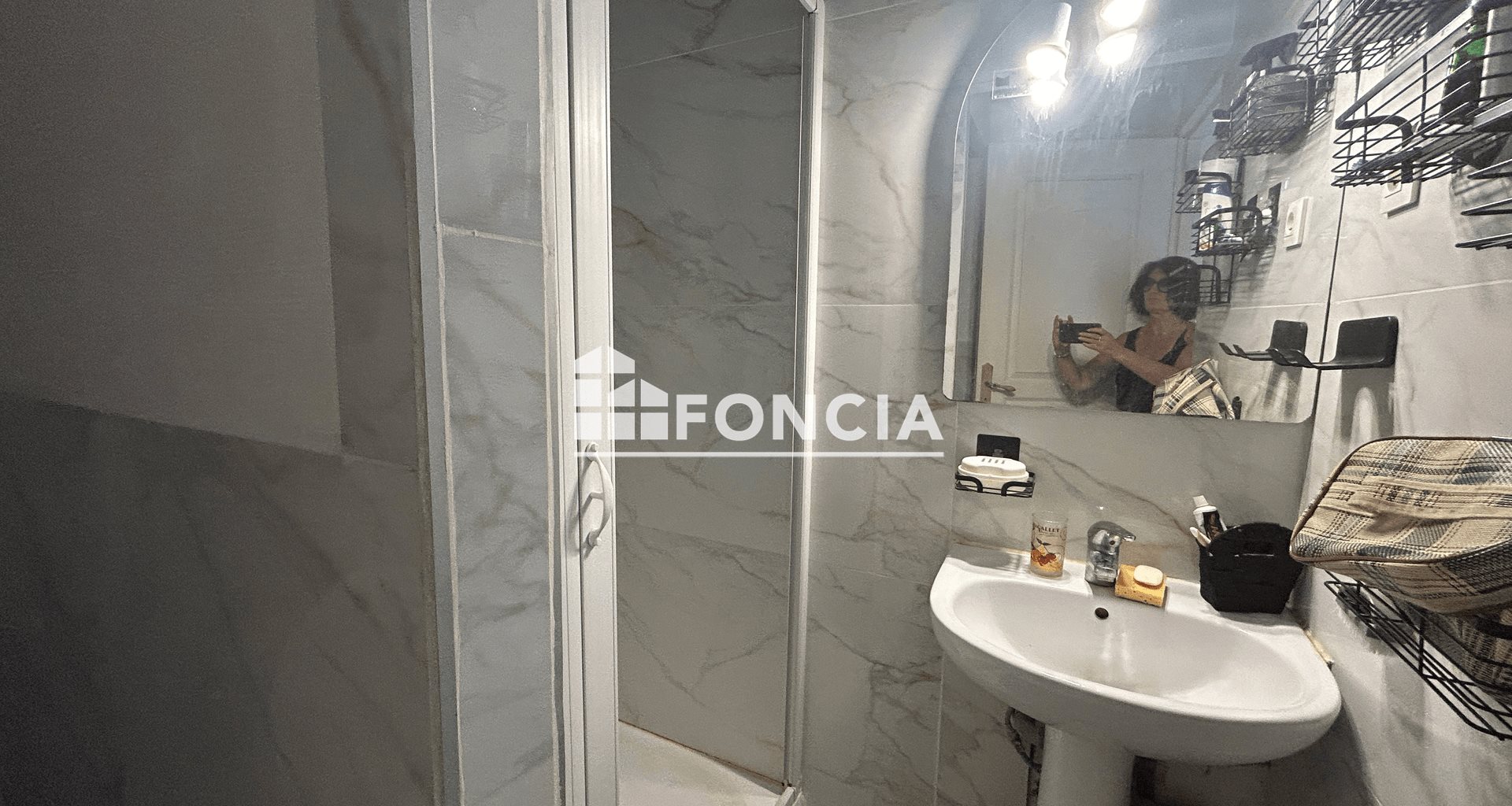 Appartement à louer, 77m², Limony