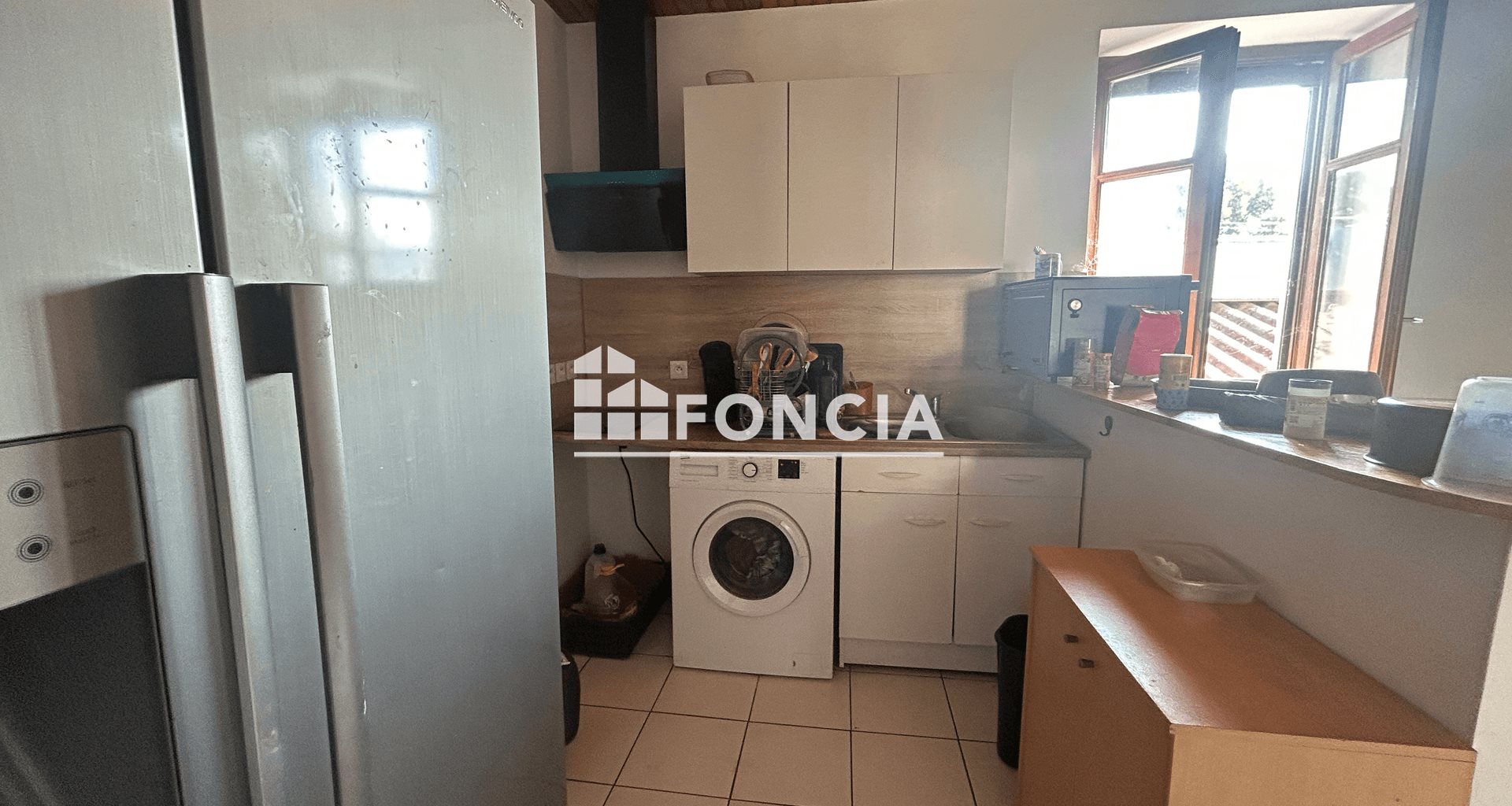 Appartement à louer, 77m², Limony