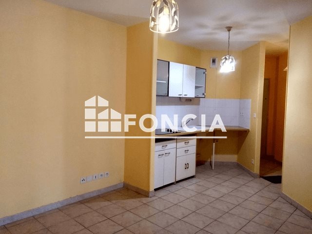 Appartement à louer, 34m², Uzès