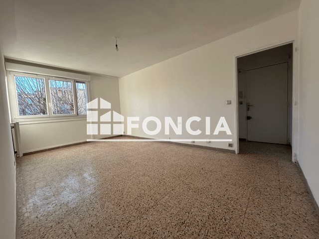 Appartement à louer, 44m², Marignane
