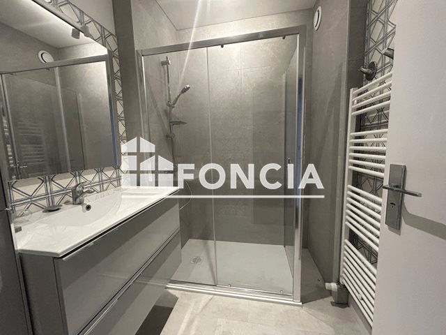 Appartement à louer, 67m², Croix
