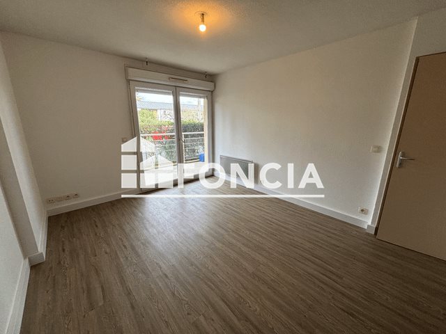 Appartement à louer, 35m², Lons