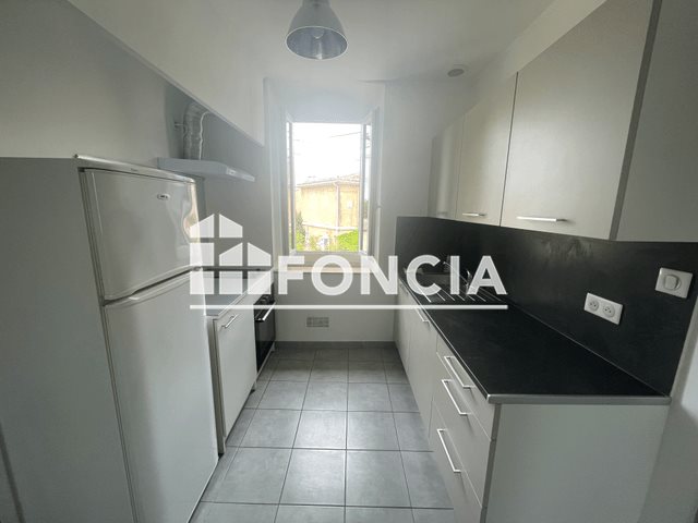 Appartement à louer, 44m², Redessan