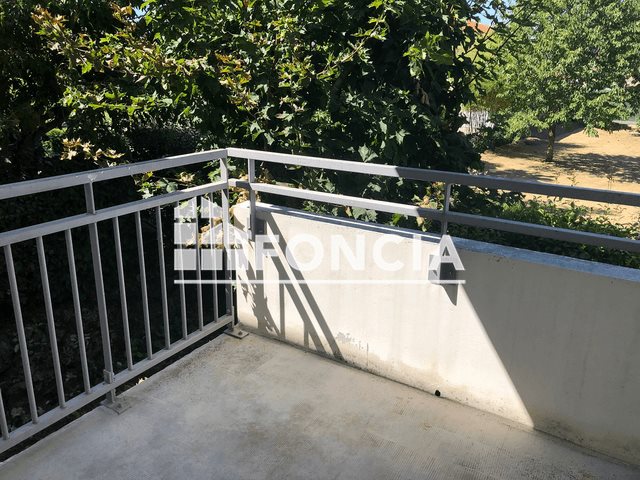 Appartement à louer, 39m², Saint-Juéry
