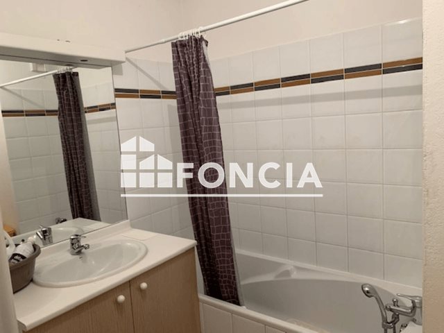 Appartement à louer, 42m², Miramas