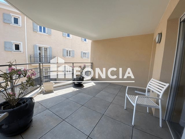 Appartement à louer, 87m², Saint-Raphaël