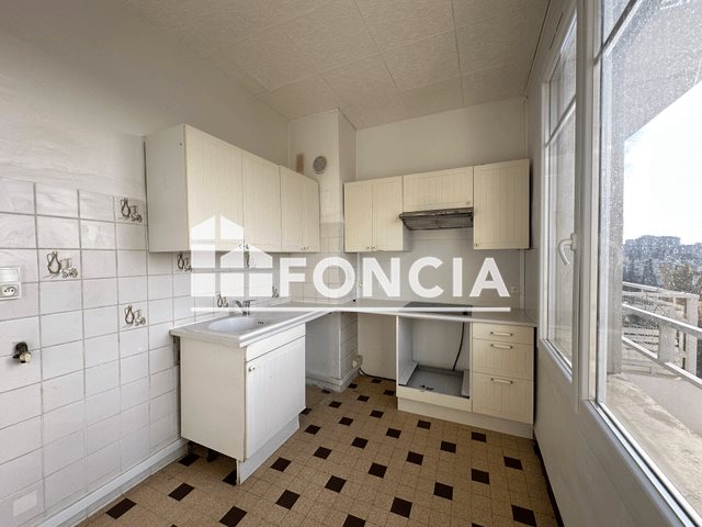 Appartement à louer, 69m², Toulon