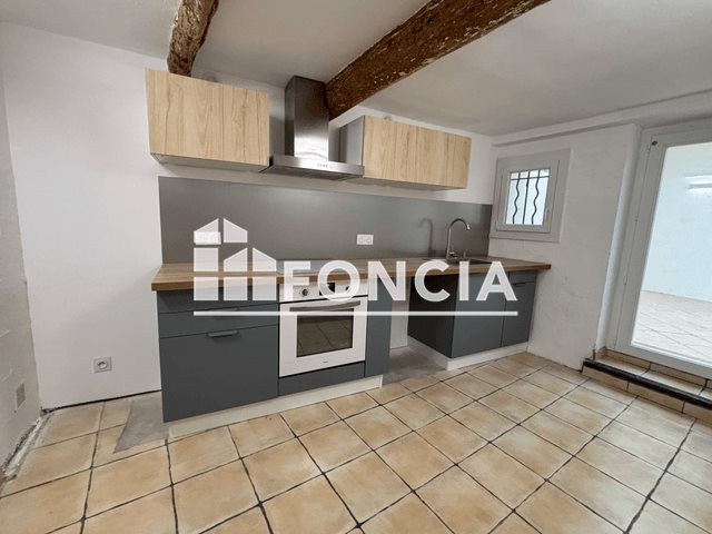 Maison à louer, 54m², Solliès-Toucas