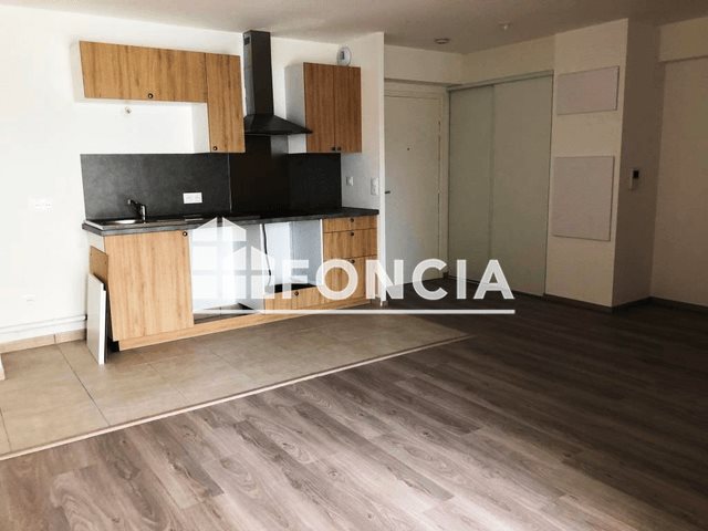 Appartement à louer, 46m², Saint-Léger-du-Bourg-Denis