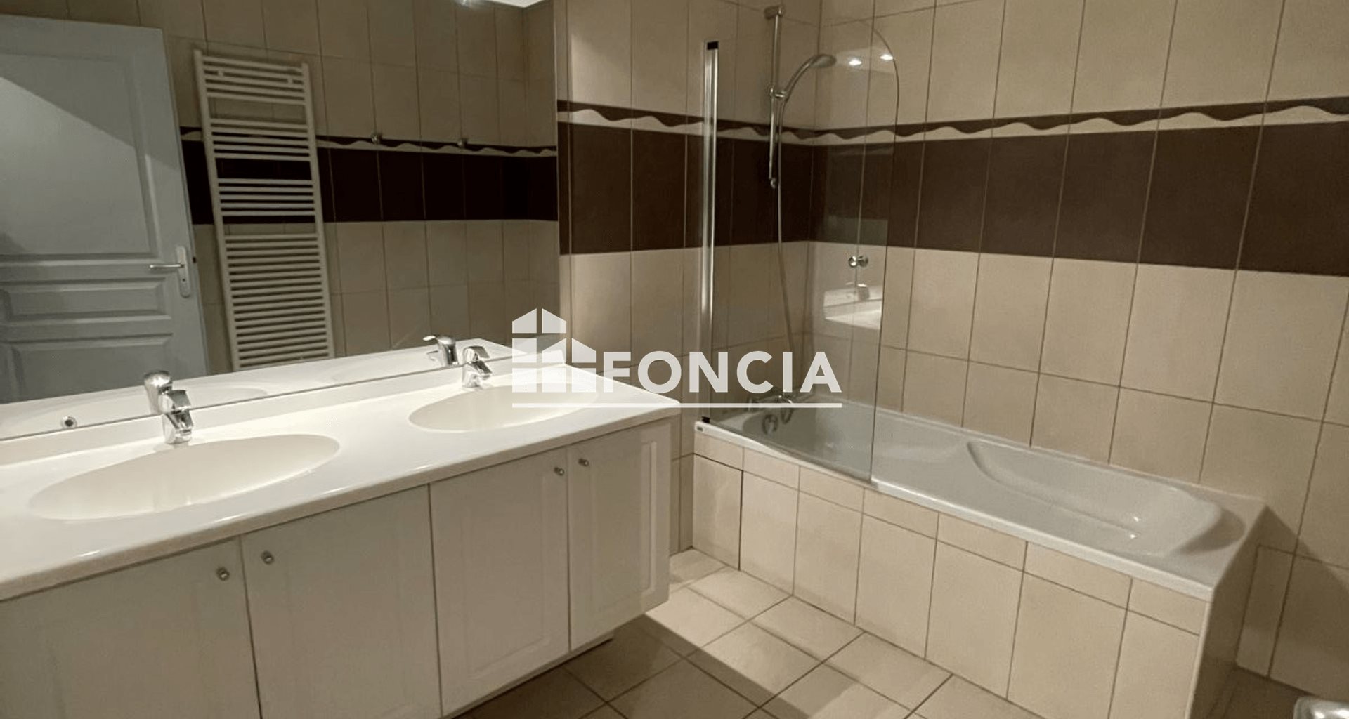 Appartement à louer, 115m², Saint-Martin-d'Hères