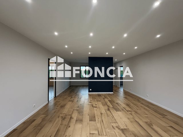 Maison à louer, 101m², Barbâtre