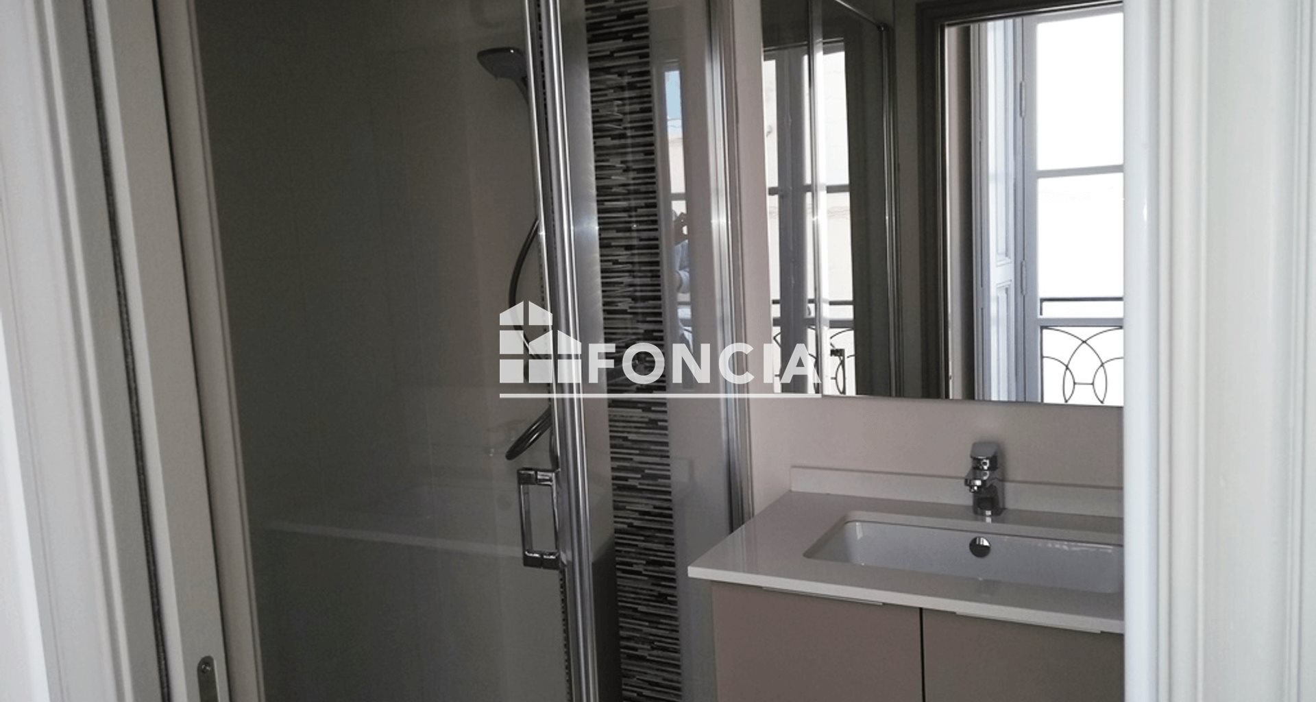 Appartement à louer, 76m², Versailles