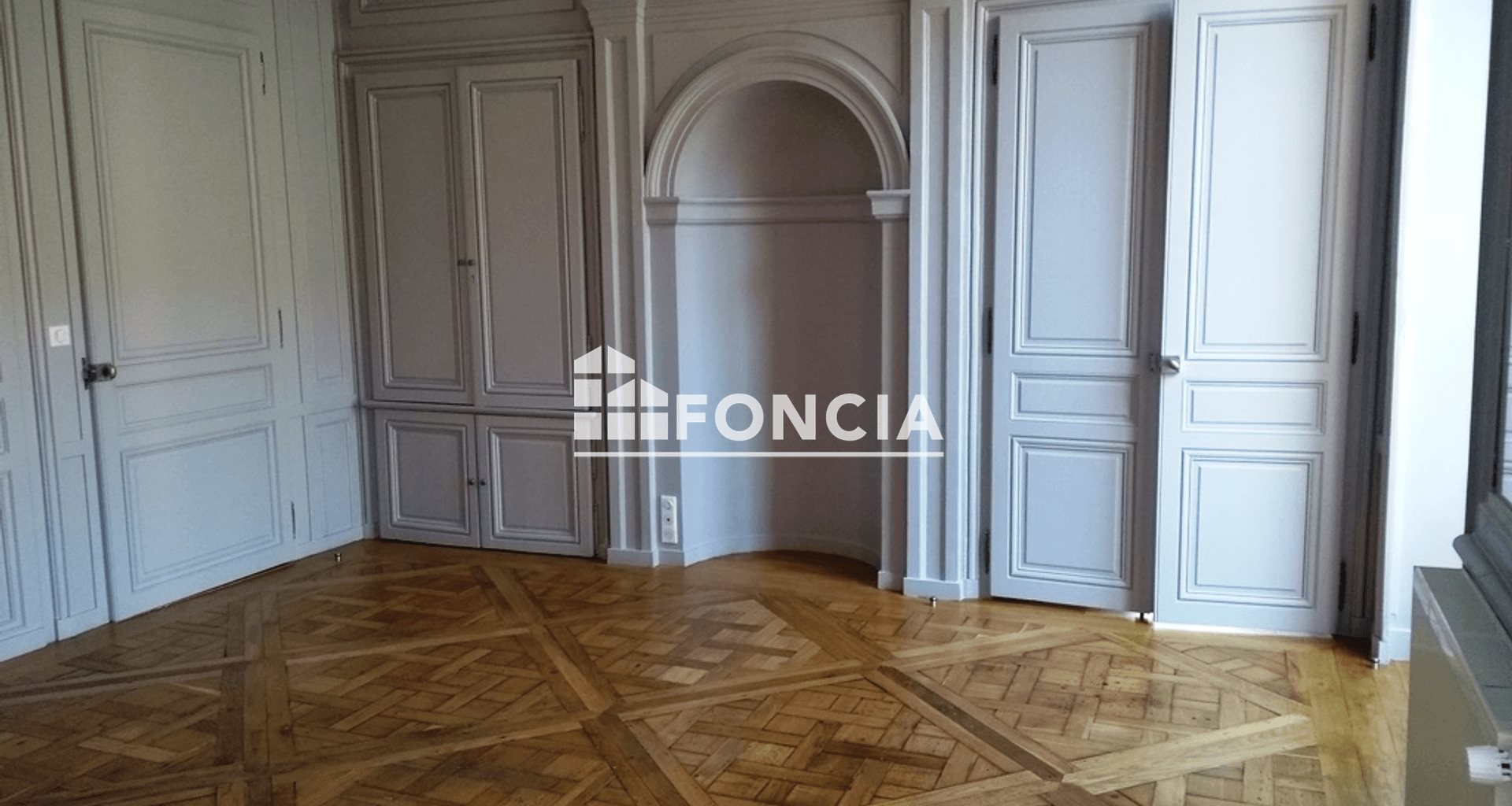 Appartement à louer, 76m², Versailles