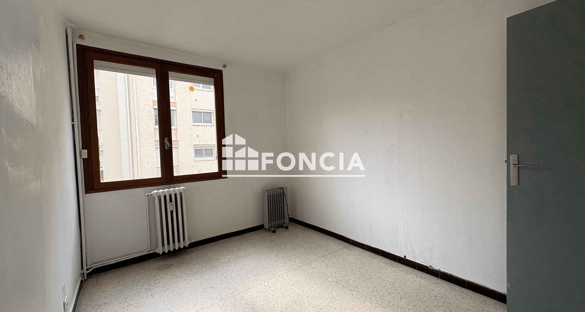 Appartement à louer, 25m², Béziers