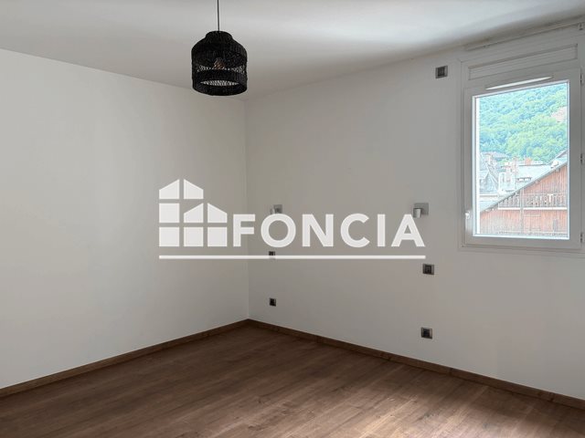 Appartement à louer, 98m², Saint-Jean-de-Maurienne
