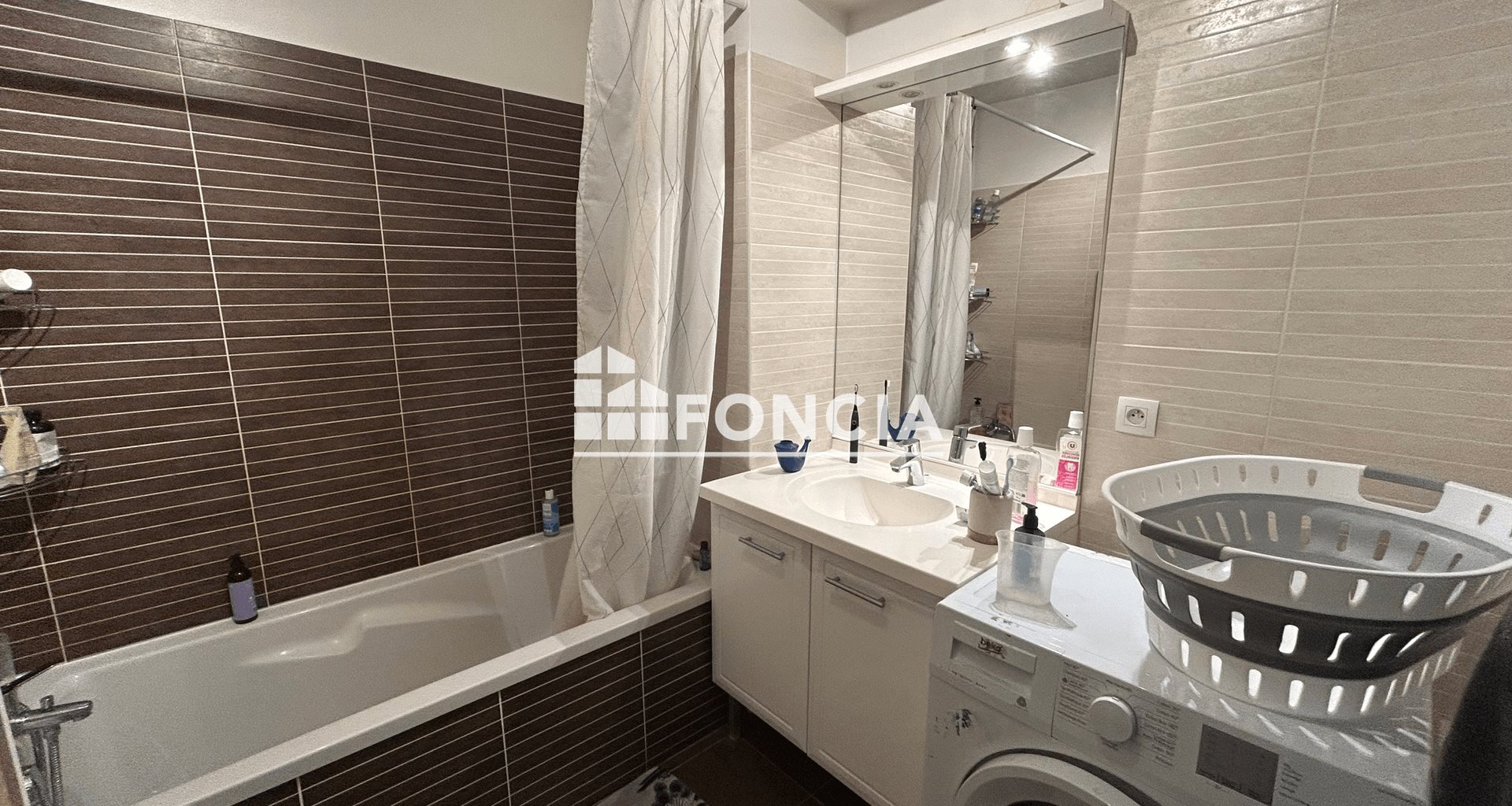 Appartement à louer, 65m², Lyon 8ème