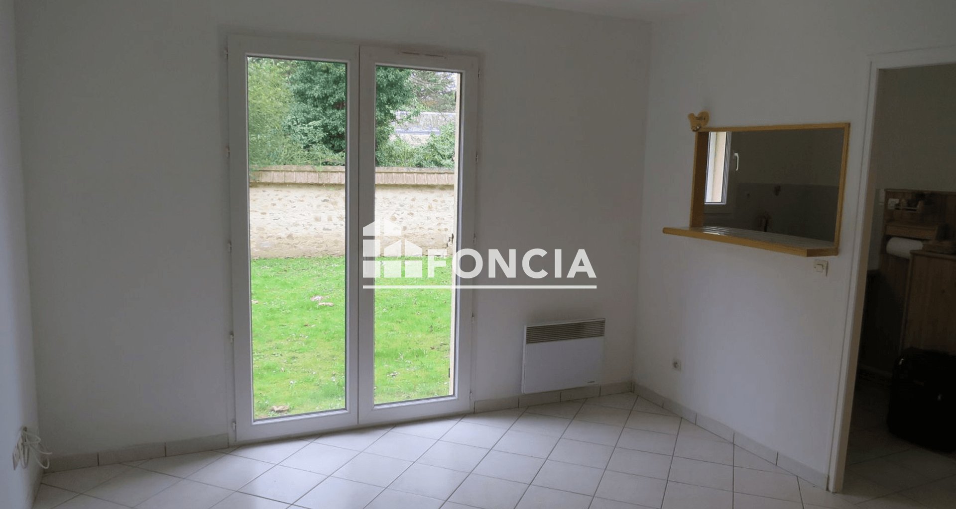 Appartement à louer, 27m², Épernon