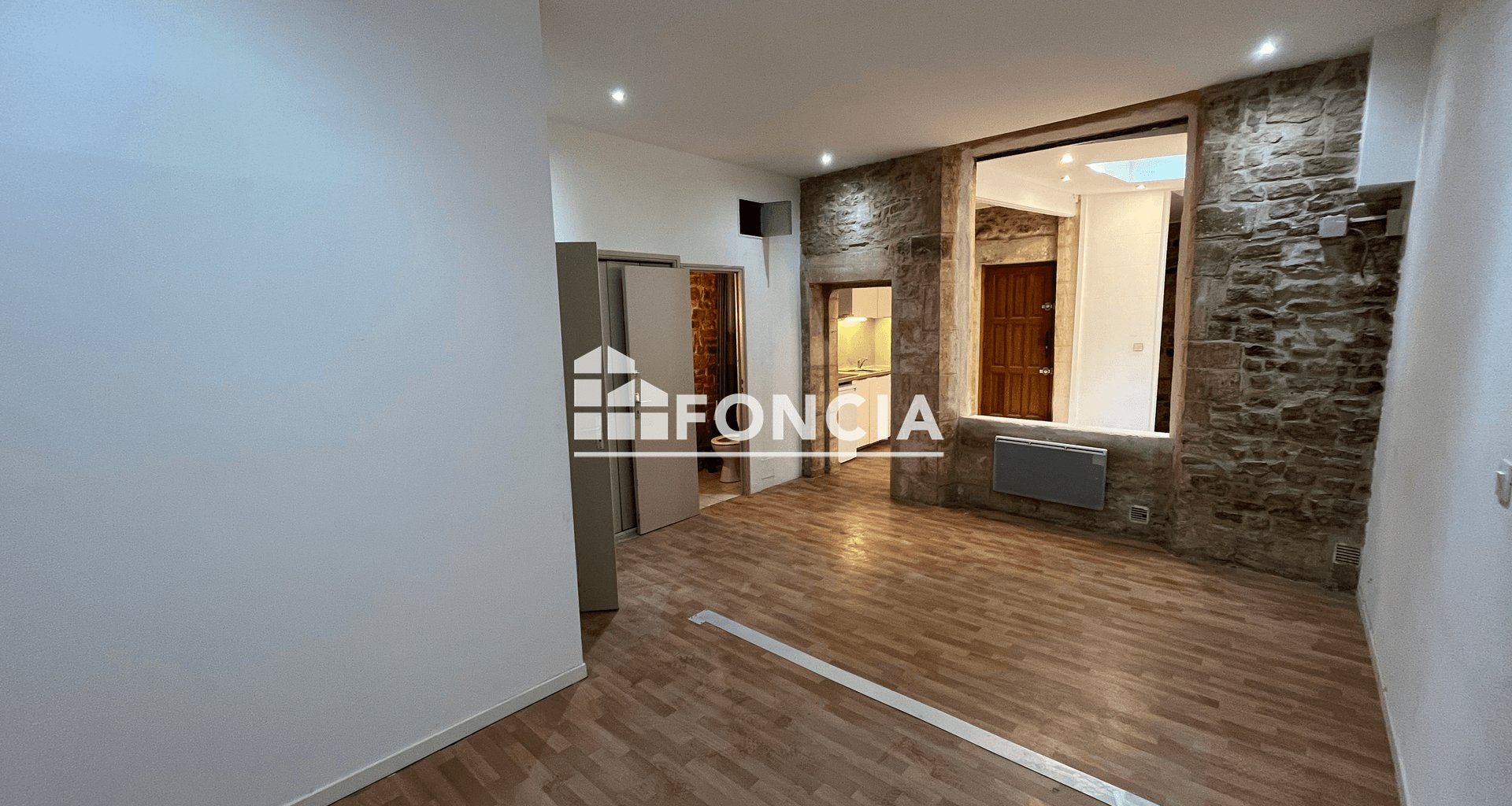 Appartement à louer, 68m², Nîmes