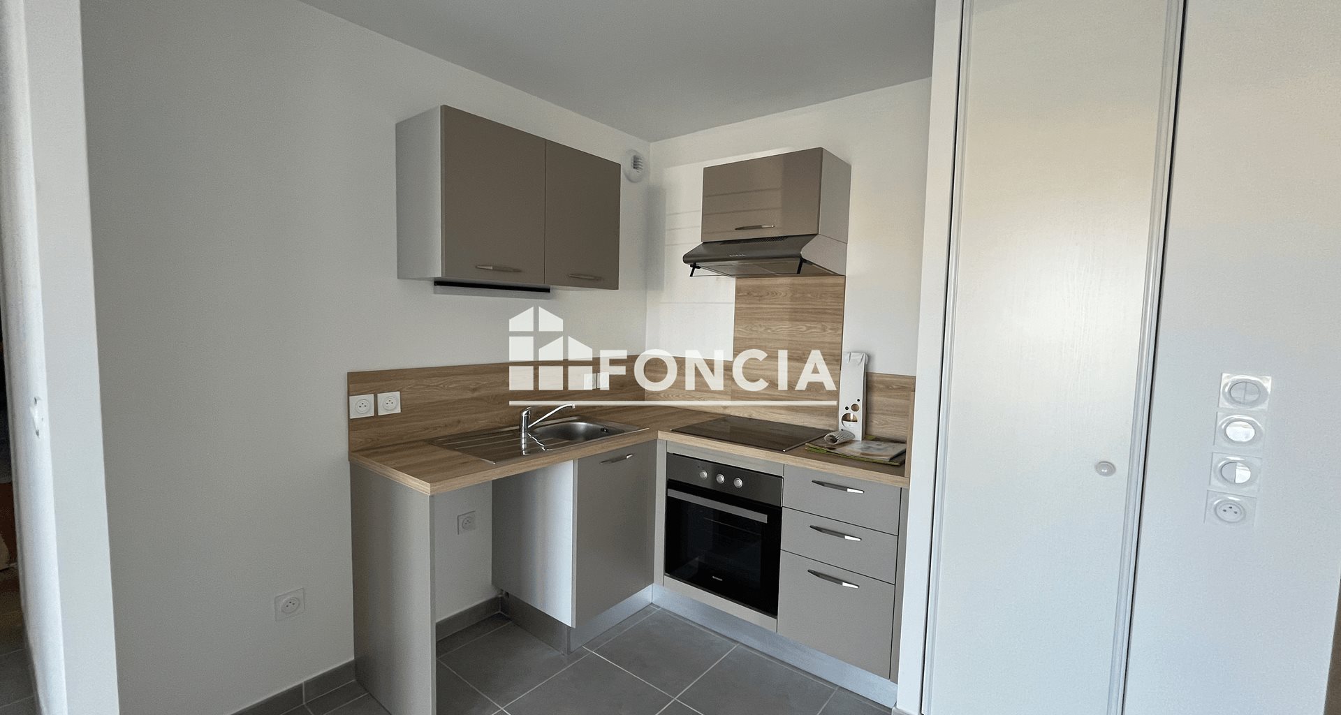 Appartement à louer, 57m², Monteux