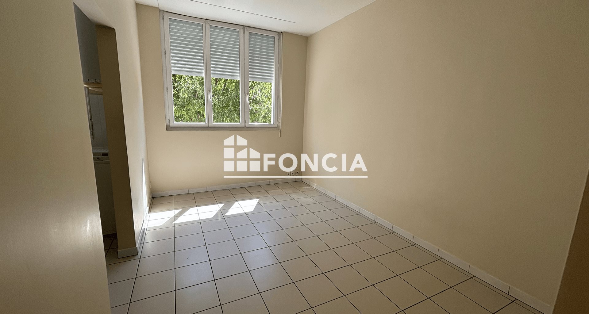 Appartement à louer, 28m², Donzère