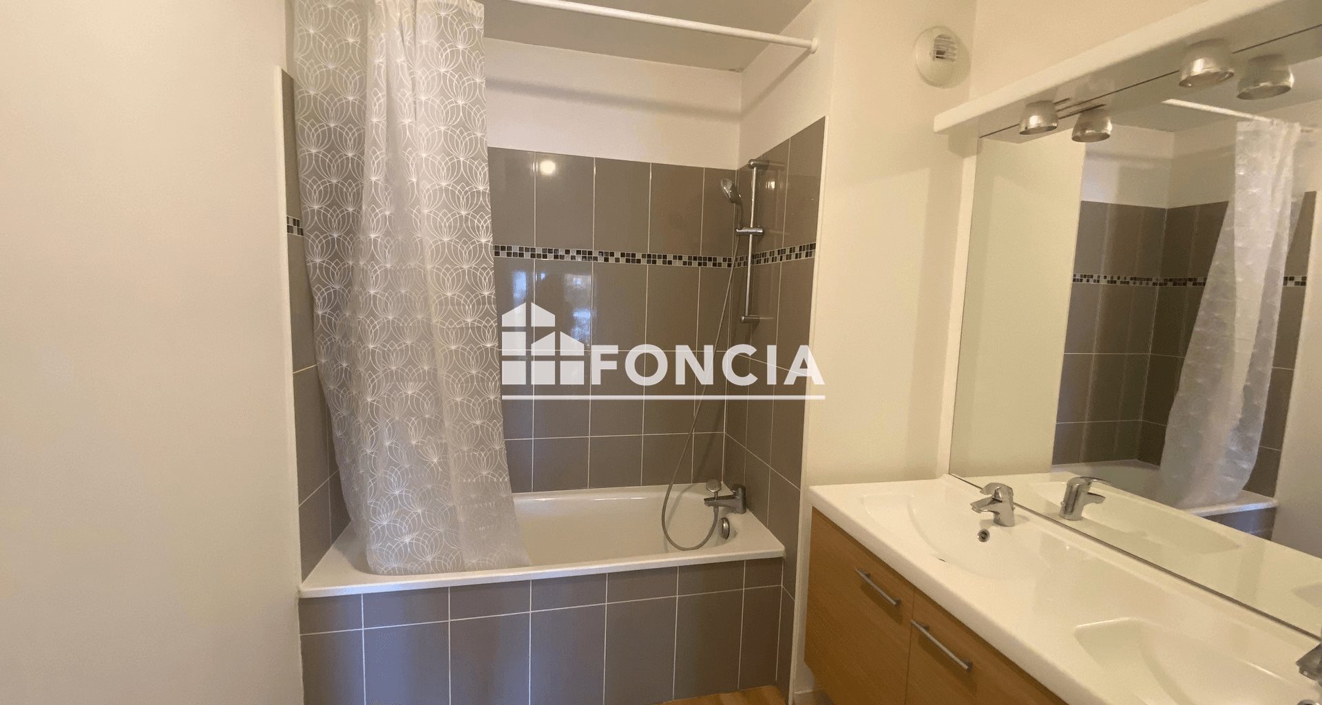 Appartement à louer, 57m², Saint-Sébastien-sur-Loire