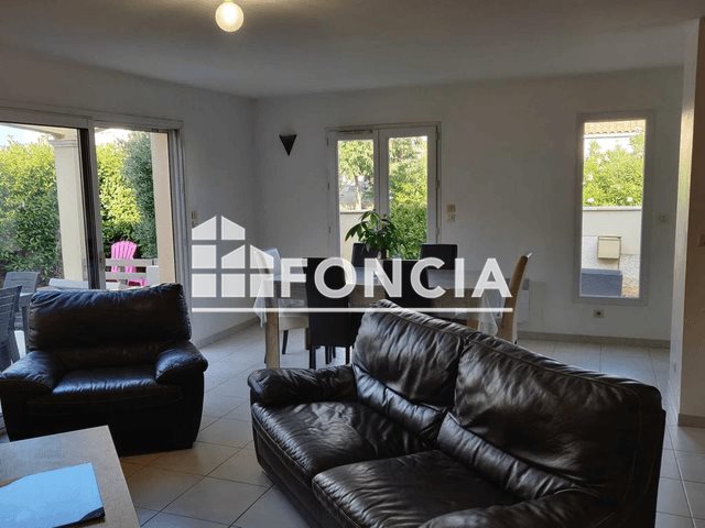 Maison à louer, 97m², Balaruc-le-Vieux