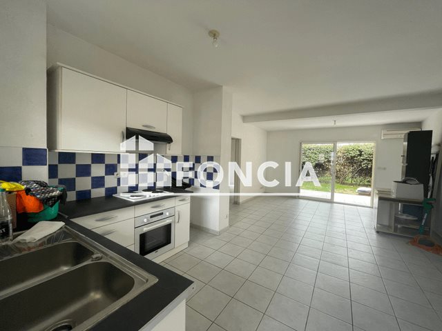 Appartement à louer, 59m², Marsillargues