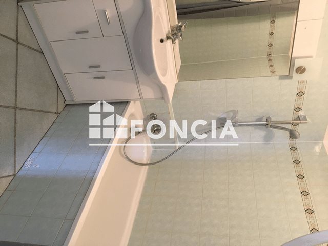 Appartement à louer, 42m², Rochefort