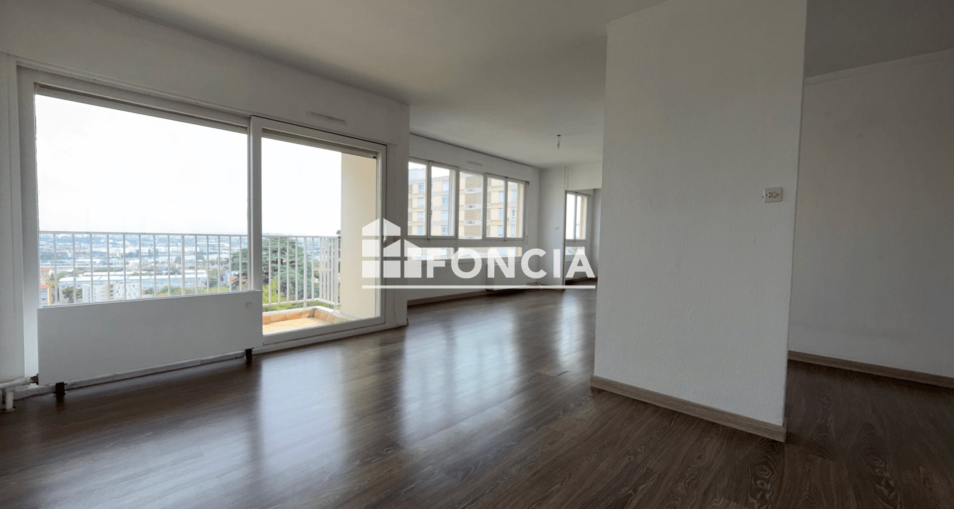 Appartement à louer, 77m², Oullins