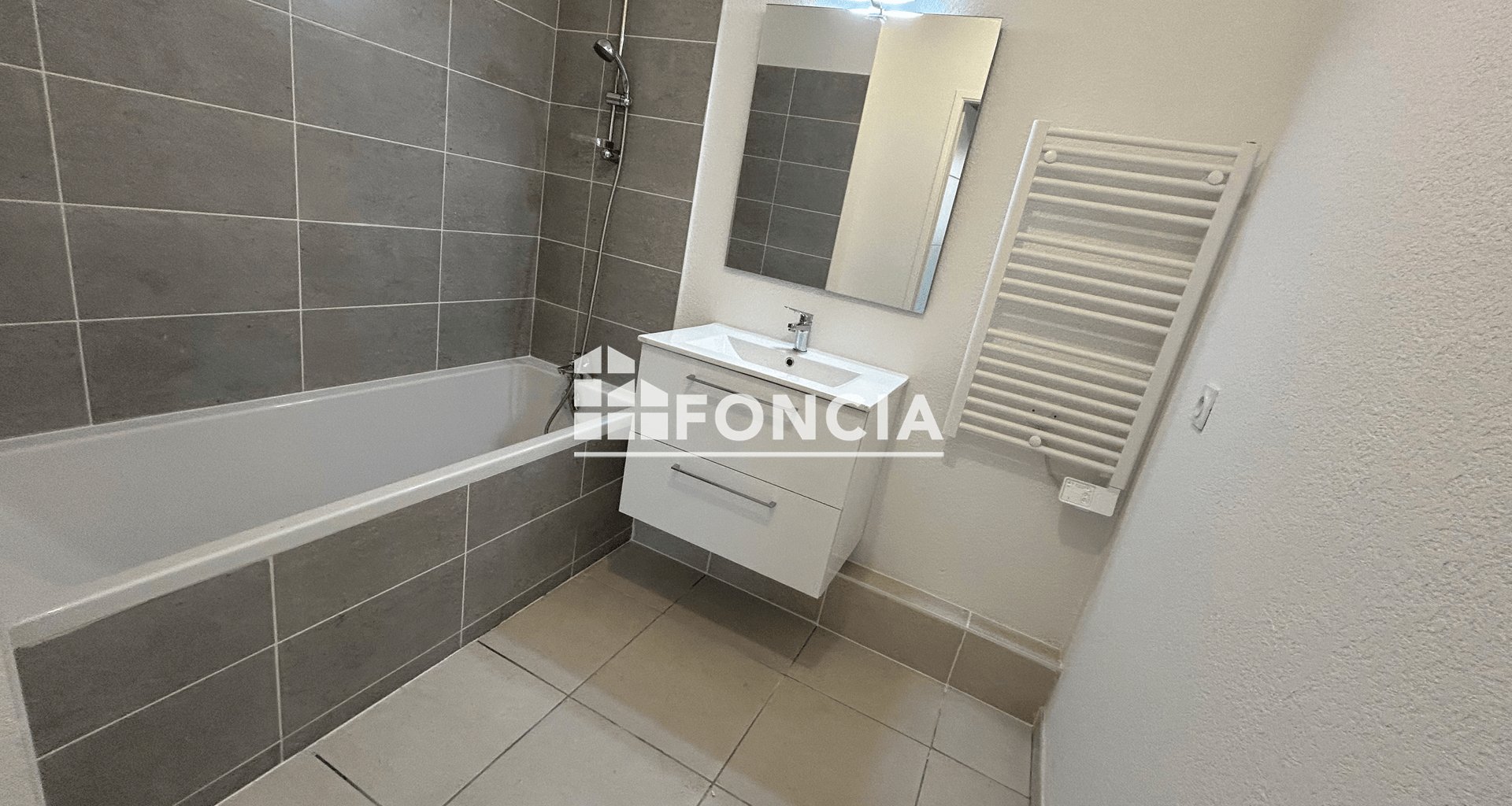Appartement à louer, 43m², Gigean