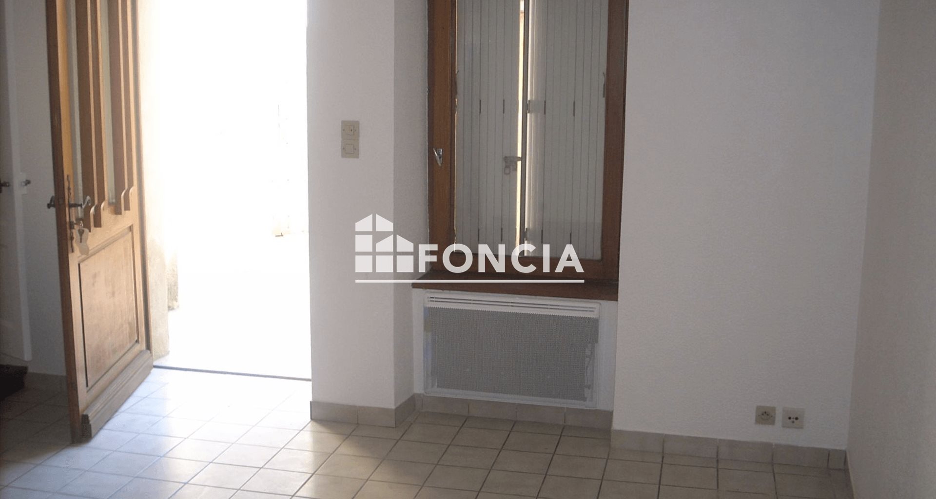 Maison à louer, 74m², Cornas