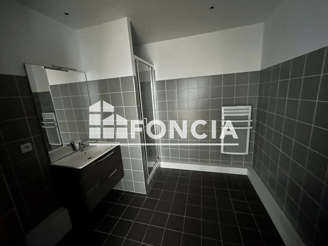 Appartement à louer, 47m², Rochefort