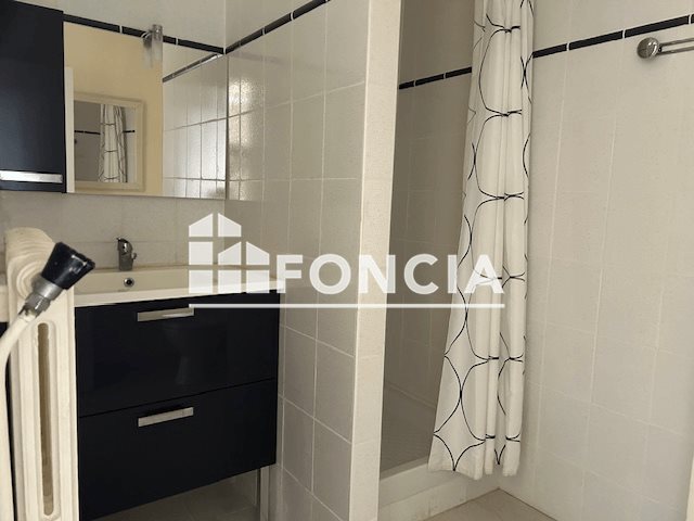 Appartement à louer, 48m², Uzès