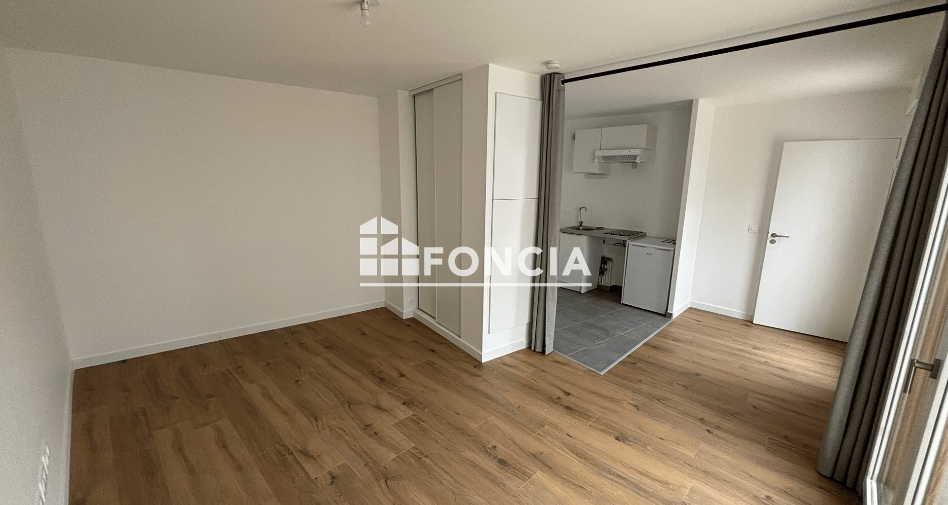 Appartement à louer, 31m², Saint-Cyr-l'Ecole