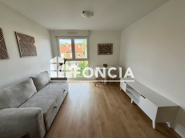 Appartement à louer, 27m², Lambesc