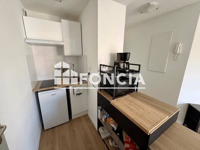 Appartement à louer, 27m², Lambesc