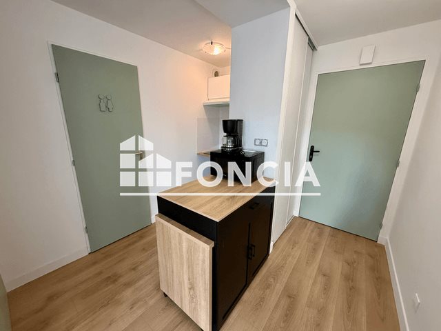 Appartement à louer, 27m², Lambesc