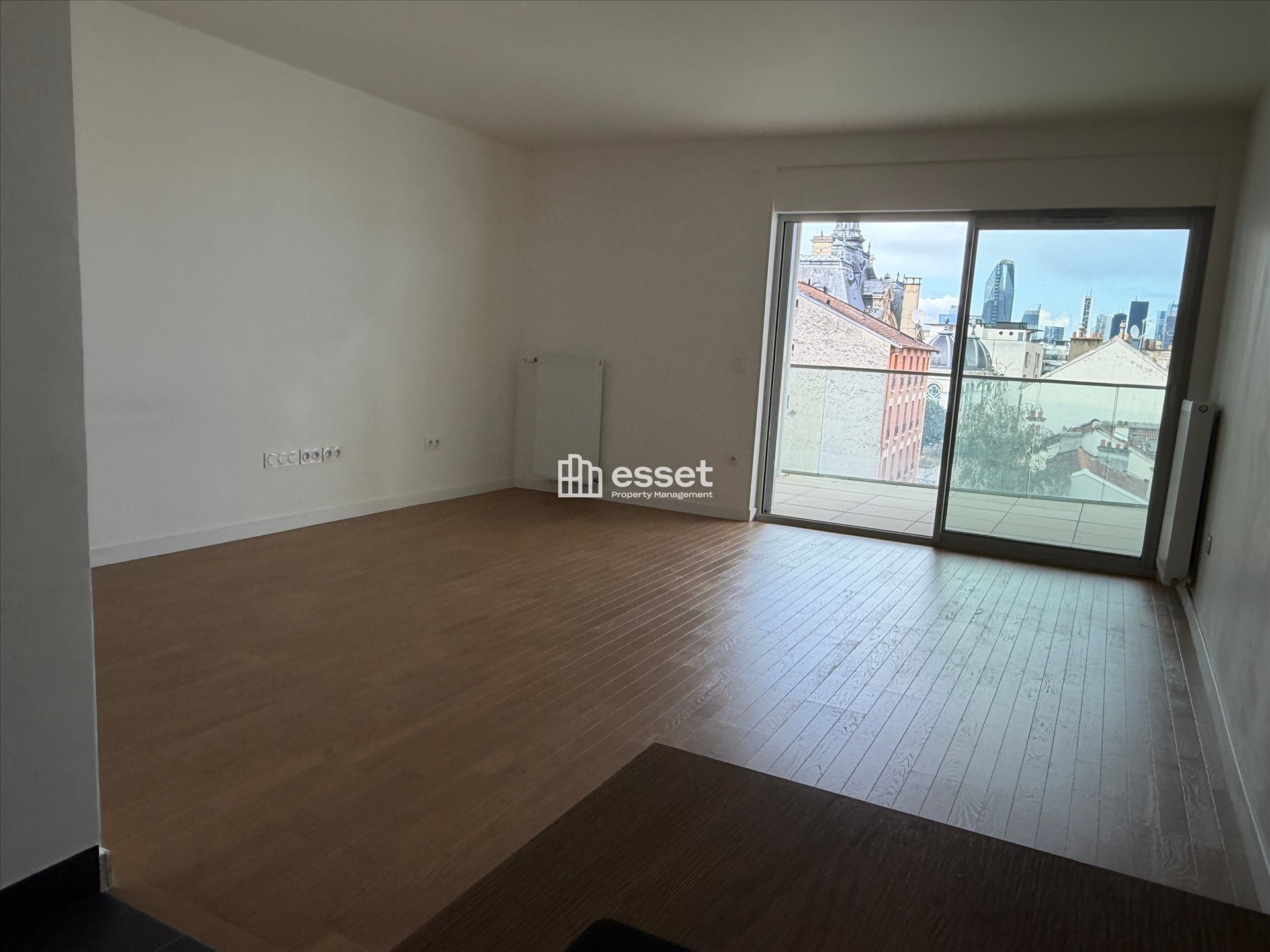Appartement à louer, 96m², Suresnes