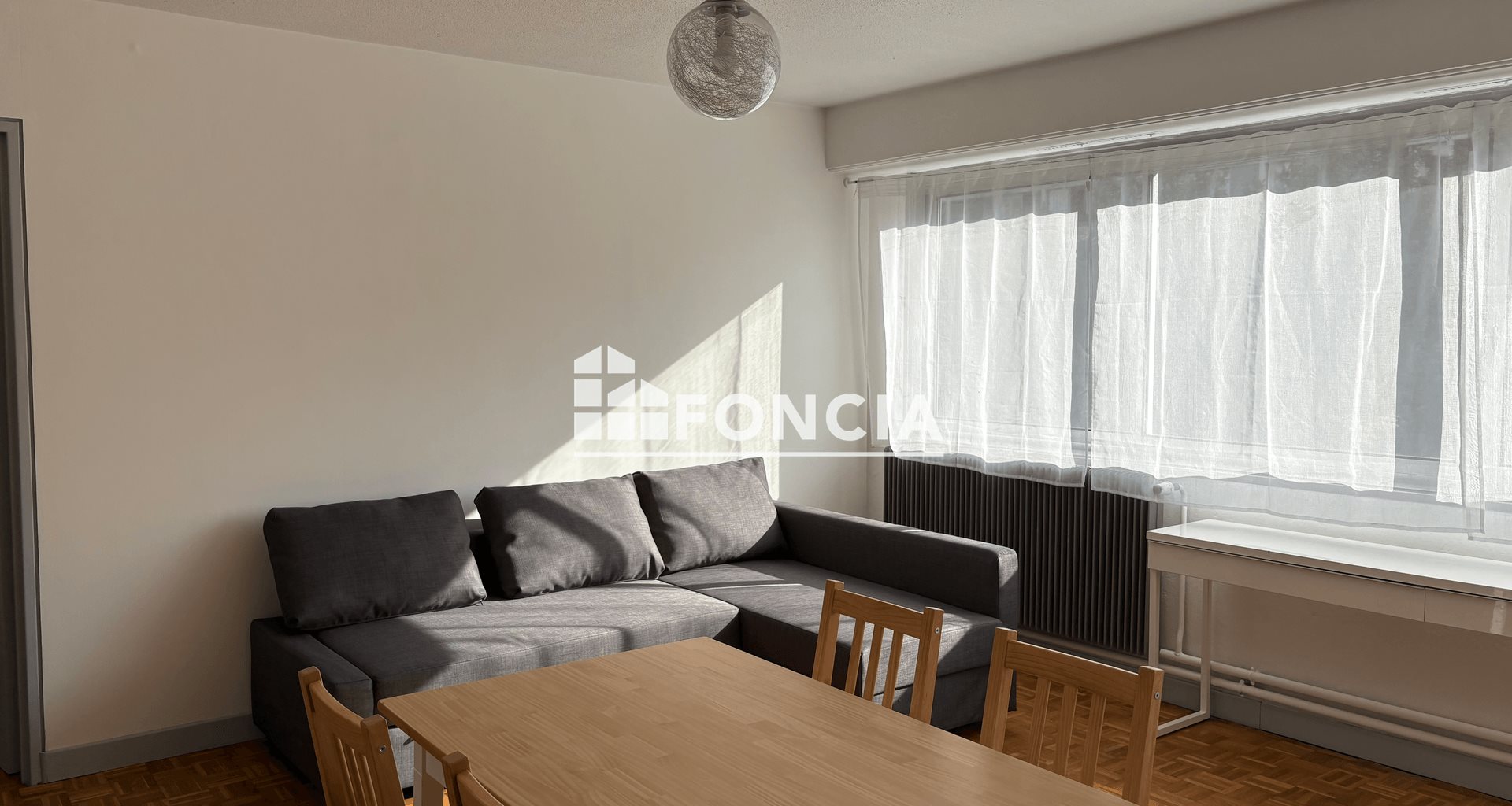 Appartement à louer, 80m², Paris 20ème