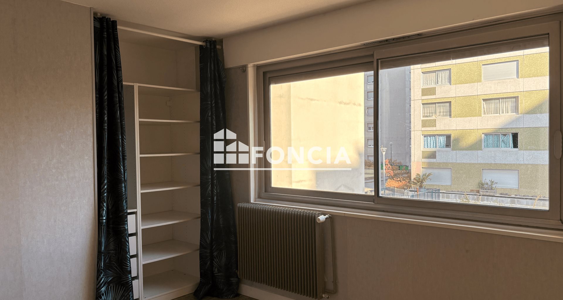 Appartement à louer, 80m², Paris 20ème