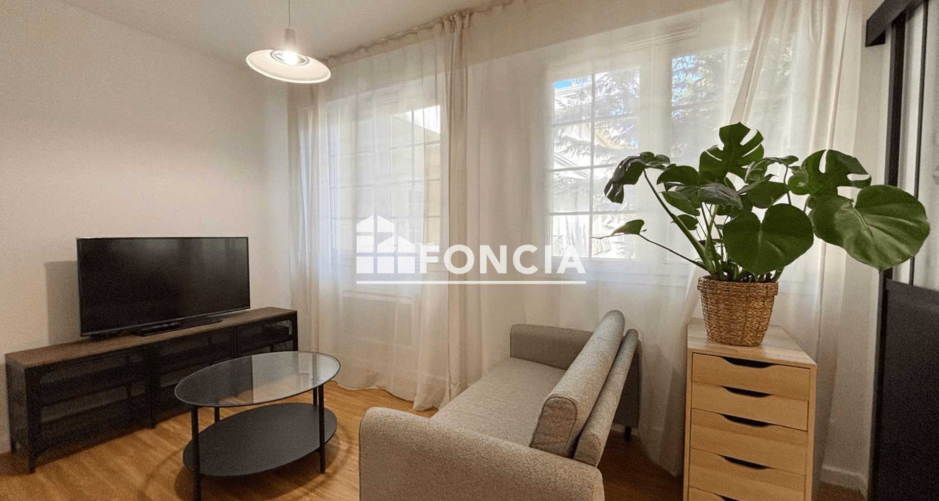 Appartement à louer, 29m², Sceaux