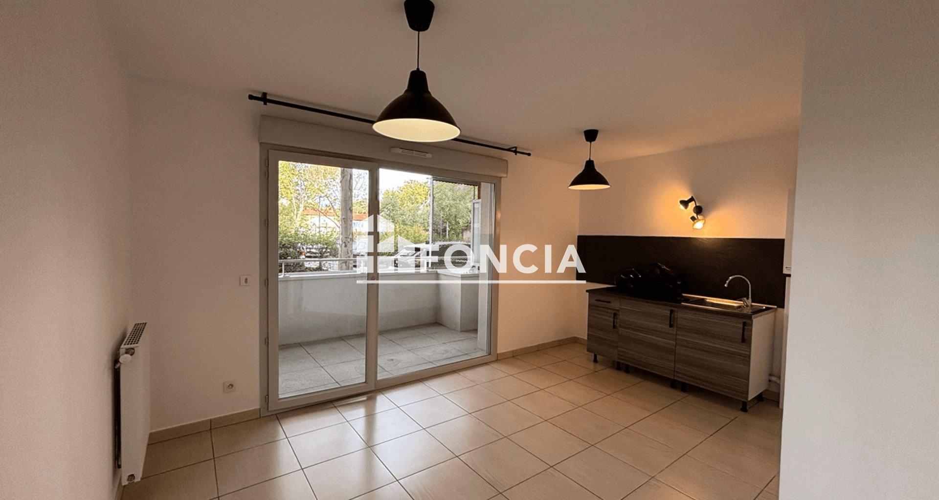 Appartement à louer, 37m², Chassieu