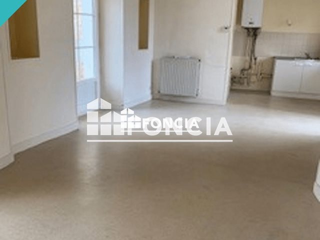 Appartement à louer, 85m², Marthon