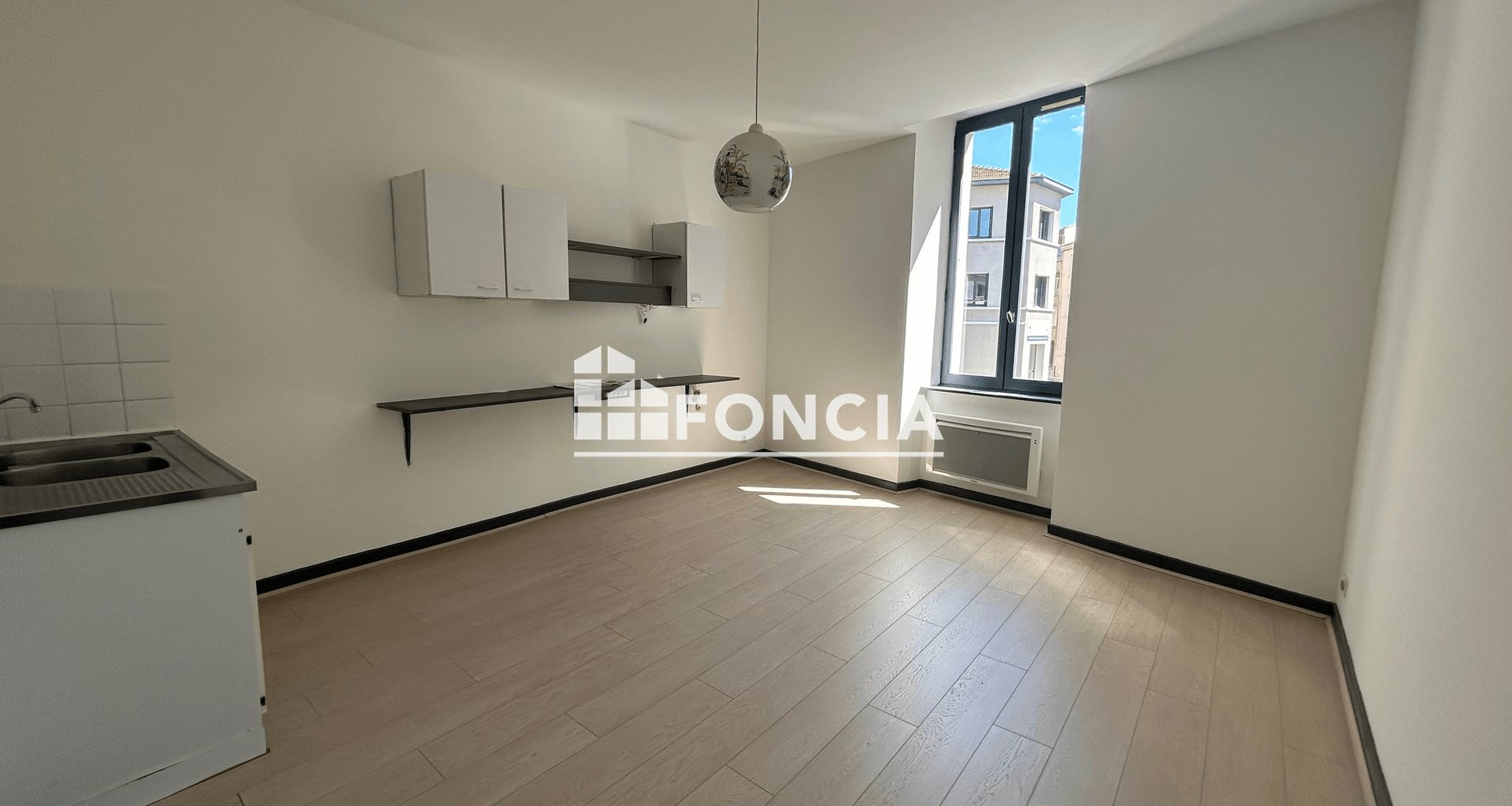 Appartement à louer, 59m², Tournon-sur-Rhône